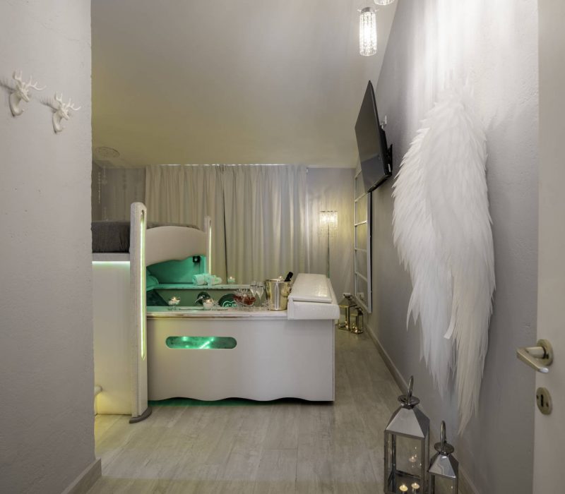 suite chione